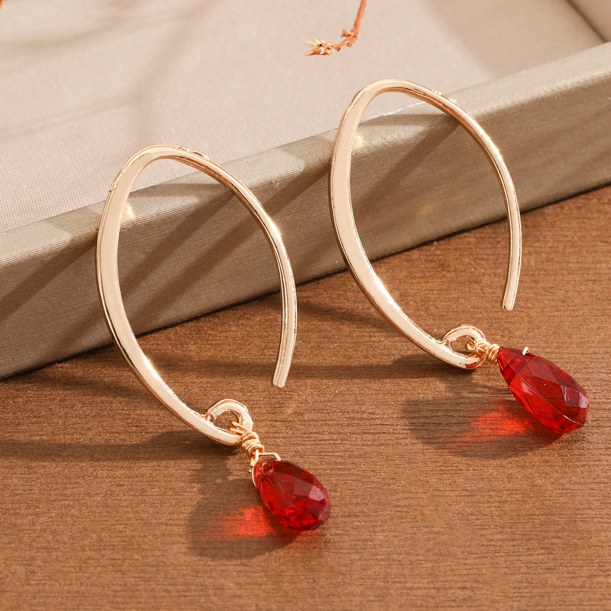 Women's Minimalist Irregular Oval C-Shaped Hand-Wound Wire Drop Earrings